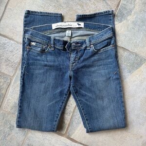 Abercrombie Y2K‎ 2000s Vintage Blue Straight Leg Jeans Medium Wash Fits 0/00